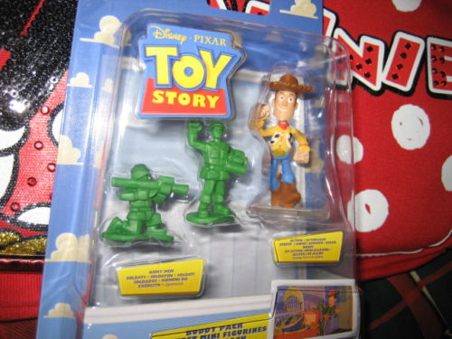 Disney Toy Story: Woody Sceriffo + soldatini. Mini